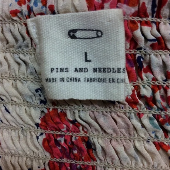 Pins And Needles Women's Spaghetti Strap Blouse Large Silk Floral Beige Coral - Picture 7 of 10